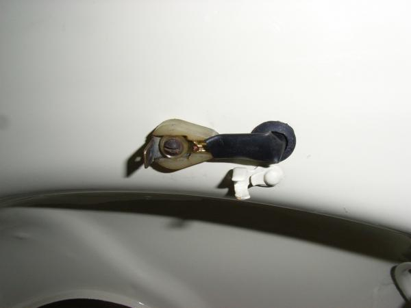 Blinker- und Massekontakt Motorseite bei der deutschen 150 GL und Sprint